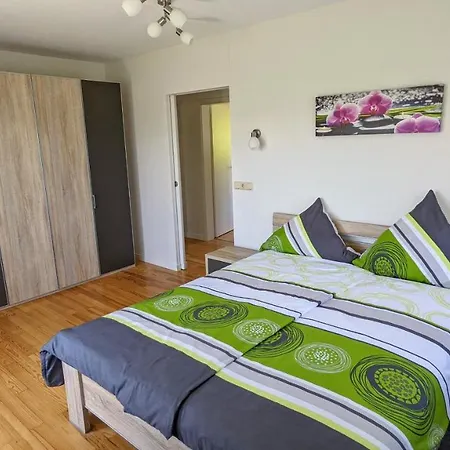 Weingut Harald Ludwig Lägenhet *