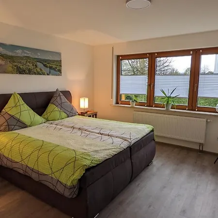 Weingut Harald Ludwig *